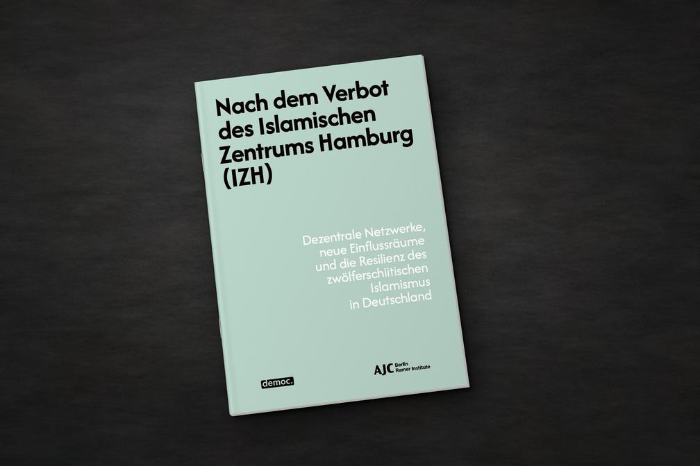 Handreichung_IZH_Mockup_Web_3000x2000